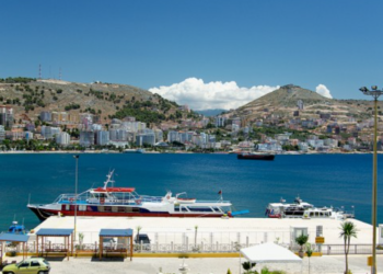 Bllokohet lëvizja e trageteve Sarandë-Korfuz, ja çfarë ka ndodhur