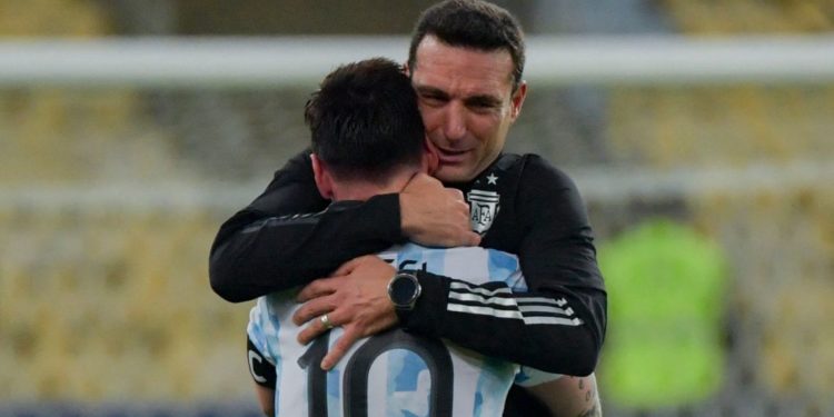 Scaloni nuk i shijon sukseset e Argjentinës së tij: Nuk shikoj familjen prej muajsh