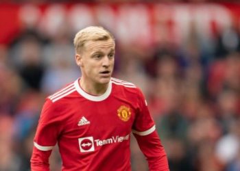 Van de Beek kërkon “të shpëtojë” përfundimisht nga Man United