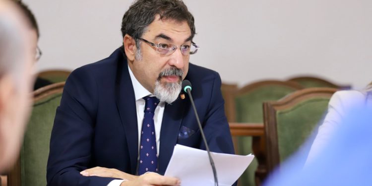 A është shkarkuar Ardi Veliu? Çuçi: Do ta merrni vesh në kohën e duhur