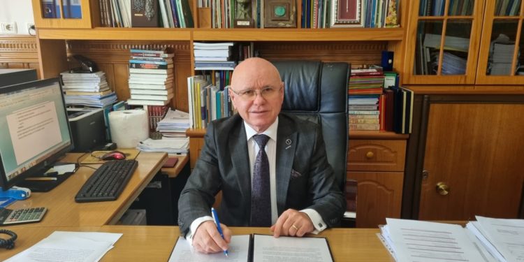 Viti i ri akademik, rektori i Gjirokastrës: Jemi optimistë për të ardhmen, kemi rritje të numrit të studentëve