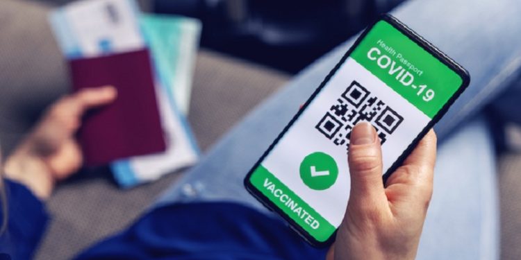 Bullgaria bën të detyrueshme certifikatën e vaksinimit kundër Covid-19