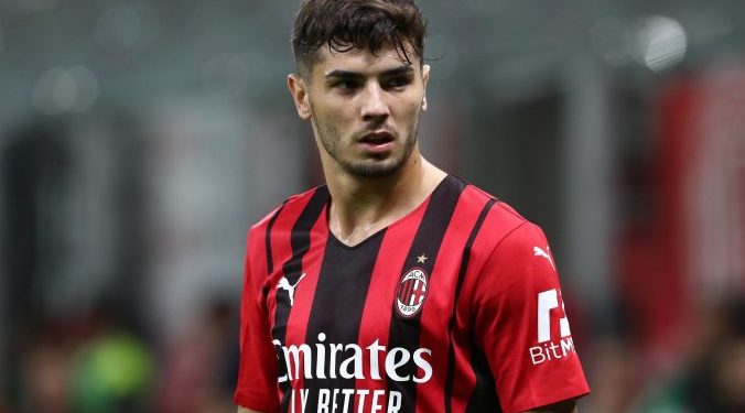 Milan i përgjysmuar ndaj Veronës, edhe Diaz me Covid-19