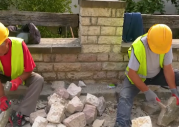 Restaurimet në Gjirokastër, Rama nxjerr pamjet: Puna vazhdon pa pushim (VIDEO)