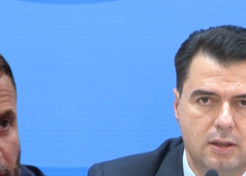 Basha për Braçen: Ditën firmos koncensione, natën shan qeverinë në “Facebook”