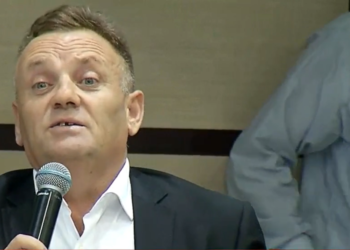 Ish-kryetari i PD Gjirokastër: Ne kemi lënë shtëpitë tona pa bukë dhe kemi vajtur në çadër. Basha është peng i vlerave tona. Berisha shpresa e vetme