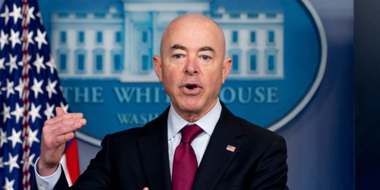 Infektohet me koronavirus Sekretari i Sigurisë Kombëtare