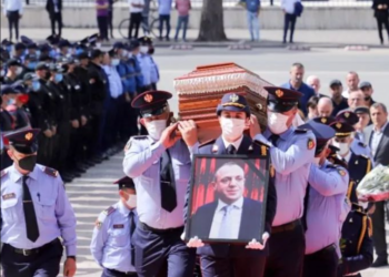 “S’jemi engjëj, as të përkryer. Na respektoni sa jemi gjallë…”, mesazhi i veçantë i zëdhënësit të Policisë së Shtetit