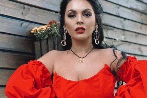 Këngëtarja e njohur shqiptare: I dashuri i parë më la se isha fshatare