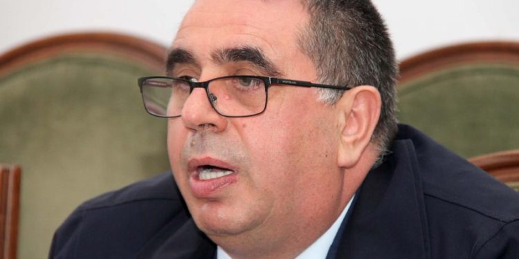 Ishte fshehur në shtëpinë e nënës, agjentët zbulojnë ish-drejtorin e RTSH përmes shoferit të tij (Detajet e kurthit)