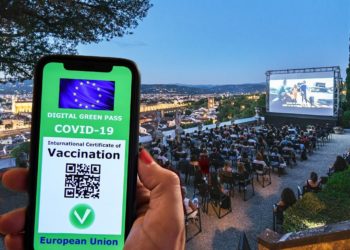 Nga sot certifikata e COVID-19 bëhet e detyrueshme për punëtorët në Itali, protesta në disa zona