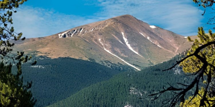 Alpinisti i humbur injoroi thirrjet e grupit të shpëtimit sepse ishte një numër i panjohur