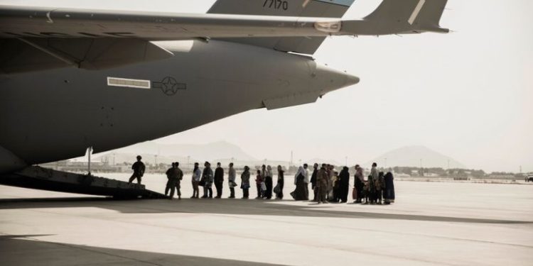 Të rrezikuar nga talebanët, Britania largon nga Afganistani anëtarët e LGBT-së