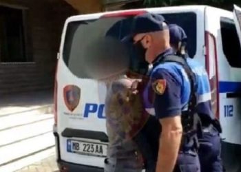 Shpërndante kanabis në një lagje të Lezhës, arrestohet 40-vjeçari