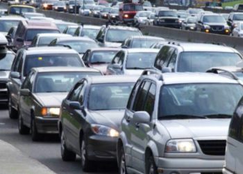 Fikni makinën në autostradë! Nesër protestë për çmimin e naftës