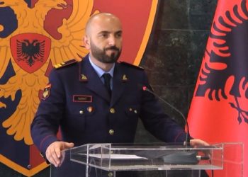 Gledis Nano prezanton drejtuesit e rinj të policisë: Jeni në provë!