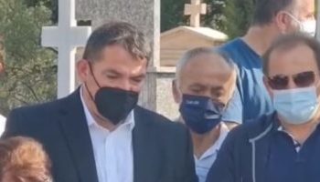 Me lot në sy, Pirro Dhima i jep lamtumirën nënës