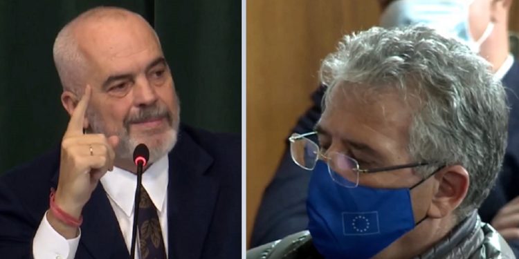 “Në Dhërmi unë zgjoj Jorgon dhe vjen dum-dumi bën sikur mbledh plehrat”, si e talli Rama kryebashkiakun e Himarës në sy të të gjithëve