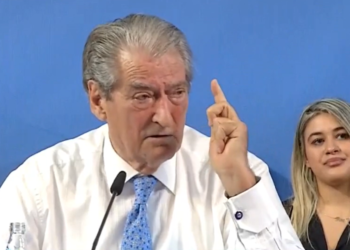 Berisha tregon çfarë i ndodhi sapo doli nga hoteli në Gjirokastër