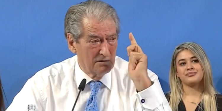 Berisha tregon çfarë i ndodhi sapo doli nga hoteli në Gjirokastër