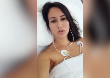 VIDEO nga spitali/ Dëshmia tronditëse e mësueses në Greqi, ja çfarë i ndodhi pasi bëri vaksinën