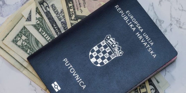 SHBA-ja heq vizat për qytetarët kroatë
