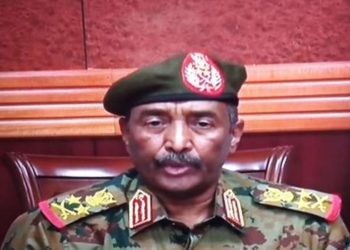 Grushti i shtetit/ gjenerali i Sudanit shpall gjendjen e jashtëzakonshme