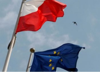 Përplasja Poloni-BE/ Kryeministri Morawiecki: KE rrezikon Luftën e Tretë Botërore