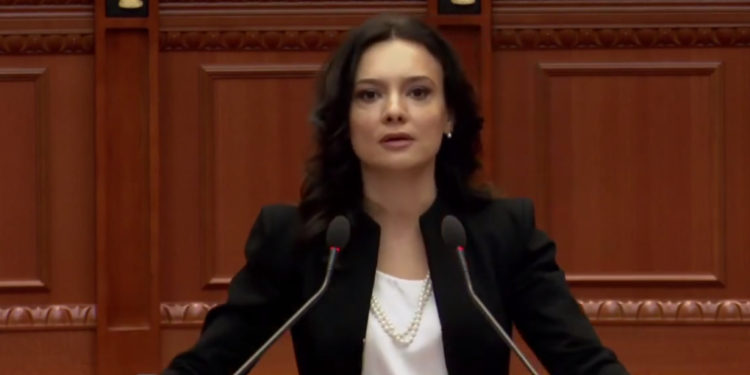 Spiropali ironizon opozitën: Ju përballë patronazhistëve jeni një magazinë pa inventar