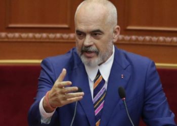 Rama: PD një zog dykrenar. Nuk jam i qartë se cilës specie do i ngjani në fund, por jo shqiponjës