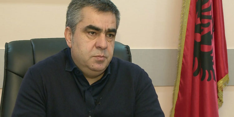 Ndryshojnë rregullat për rinovim patente/Kreu i DPSHTRR sqaron kategorinë e shoferëve që do të futen në testim patente