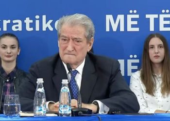 Berisha thirrje Bashës nga Saranda: O peng-kryetar shko kontrolloji firmat për Kuvendin