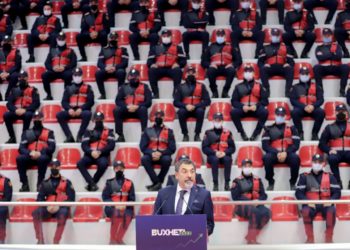 Policia e gjeneratës tjetër, bonusi i pagave, investimet dhe revolucioni teknologjik