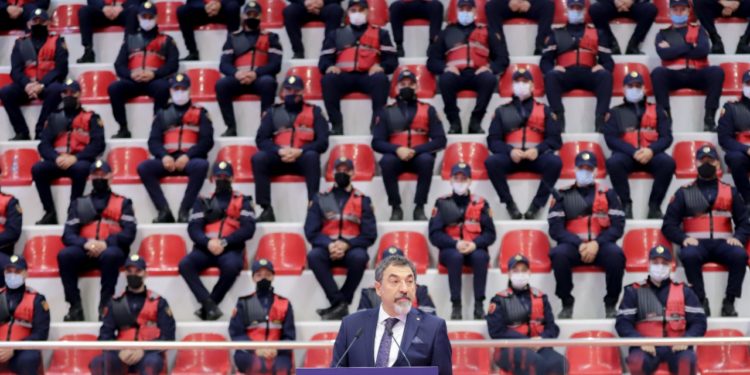 Policia e gjeneratës tjetër, bonusi i pagave, investimet dhe revolucioni teknologjik