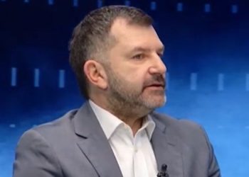 Bushati: Bllokimi i Greqisë i justifikuar. Beleri i burgosur politik i Ramës