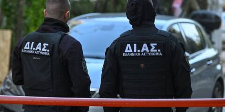 Kërkohej prej 11 vitesh në Greqi, shqiptari arrestohet në Francë