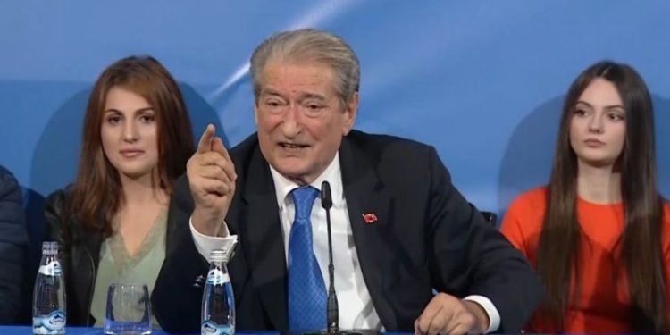 Berisha del “bllof” përsëri, asnjë padi e pranuar në Paris