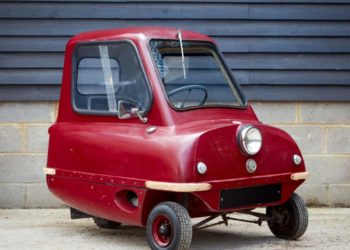 Kjo është makina më e vogël në botë, ja çmimi marramendës që shitet