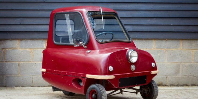 Kjo është makina më e vogël në botë, ja çmimi marramendës që shitet