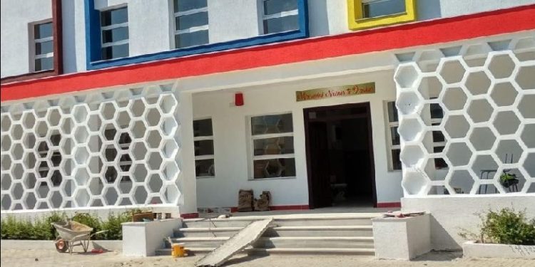 7 nxënës infektohen me koronavirus, mbyllet një klasë në gjimnazin e Këlcyrës