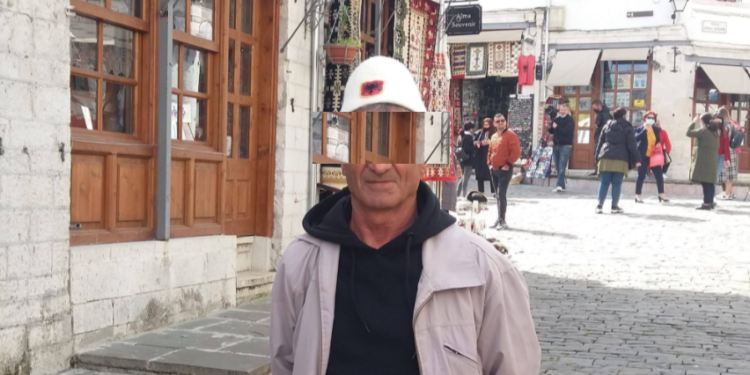 Në gjendje të rënduar psikologjike, i bie murit me kokë në komisariatin e Gjirokastrës/ Zbardhet dëshmia e 54-vjeçarit që abuzonte me vajzën e mitur të nipit