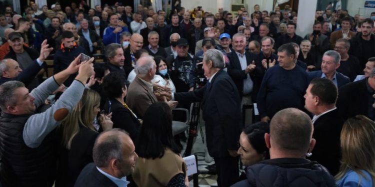 Mbyllet ‘Foltorja’ e Sarandë/ Berisha: I urojmë fitore kombëtares sonte në Londër