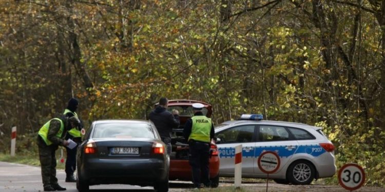 Shtohen tensionet/ Mbi 700 tentativa për kalim kufiri Poloni-Bjellorusi, disa të arrestuar