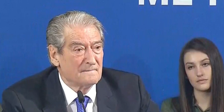 Berisha për Bashën: Nuk mund të mbahet kryetar një njeri që ka 4 humbje