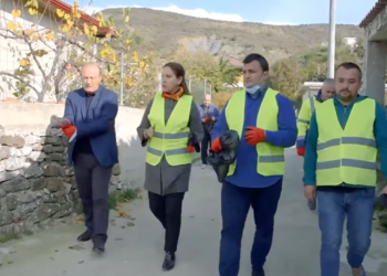 Ndotja në Gjirokastër, Kumbaro: Kemi bërë plan me bashkinë të zhvendosim kasollet e bagëtive (VIDEO)