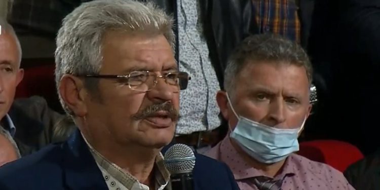 Demokrati nuk përmbahet për Berishën: Je një mal i gjelbër, je një shpresë. Paç jetë të gjatë për të mirën e shqiptarëve