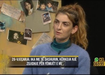 “La 2 fëmijët për të shkuar tek i dashuri”, 36-vjeçarja tregon historinë e trishtë: Ai më la sapo mësoi që isha nënë