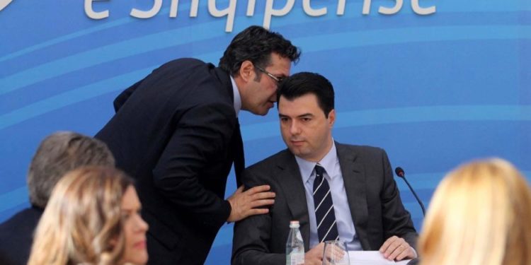 Edi Paloka: Basha ka një defekt, të dëgjon, aprovon dhe bën si do vetë