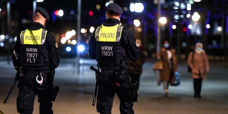 Operacion i madh kundër mafias shqiptare në Gjermani, dhjetra të arrestuar