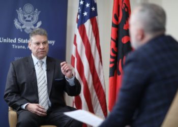 I dërguari i SHBA: Nuk ulemi me Sali Berishën, do ketë pasoja! U shpall non grata për korrupsion, mos dëgjoni përralla me Soros